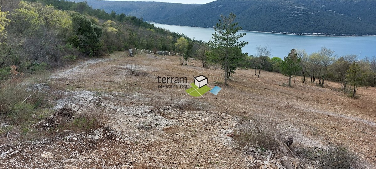 Istra, Labin, Trget prodamo gradbeno zemljišče 1533m2 z direktnim pogledom na morje