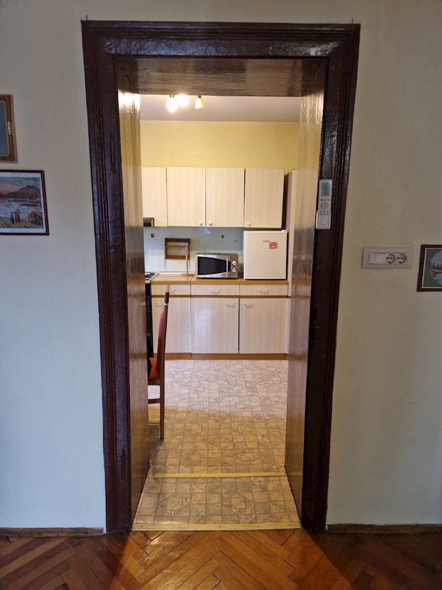 SPZ-001, Pazin, odlična lokacija, stanovanje v 1. nadstropju, 52,47 m², ni etažirano!