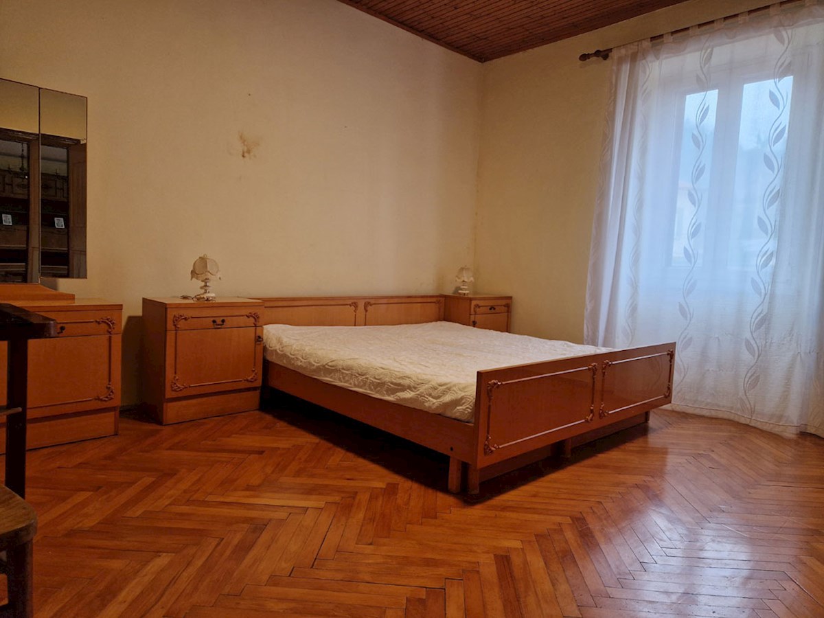 SPZ-001, Pazin, odlična lokacija, stanovanje v 1. nadstropju, 52,47 m², ni etažirano!