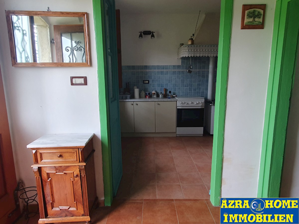 KO-120, Buzet – okolica, ohranjena in obnovljena istrska kamnita hiša 150 m² z dvoriščem 807 m²