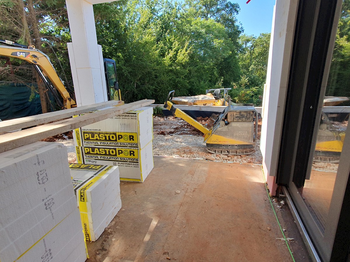 Prodaja, stanovanje v gradnji, pritličje ca. 77 m² + vrt ca. 120 m² (NSOP-235-1)