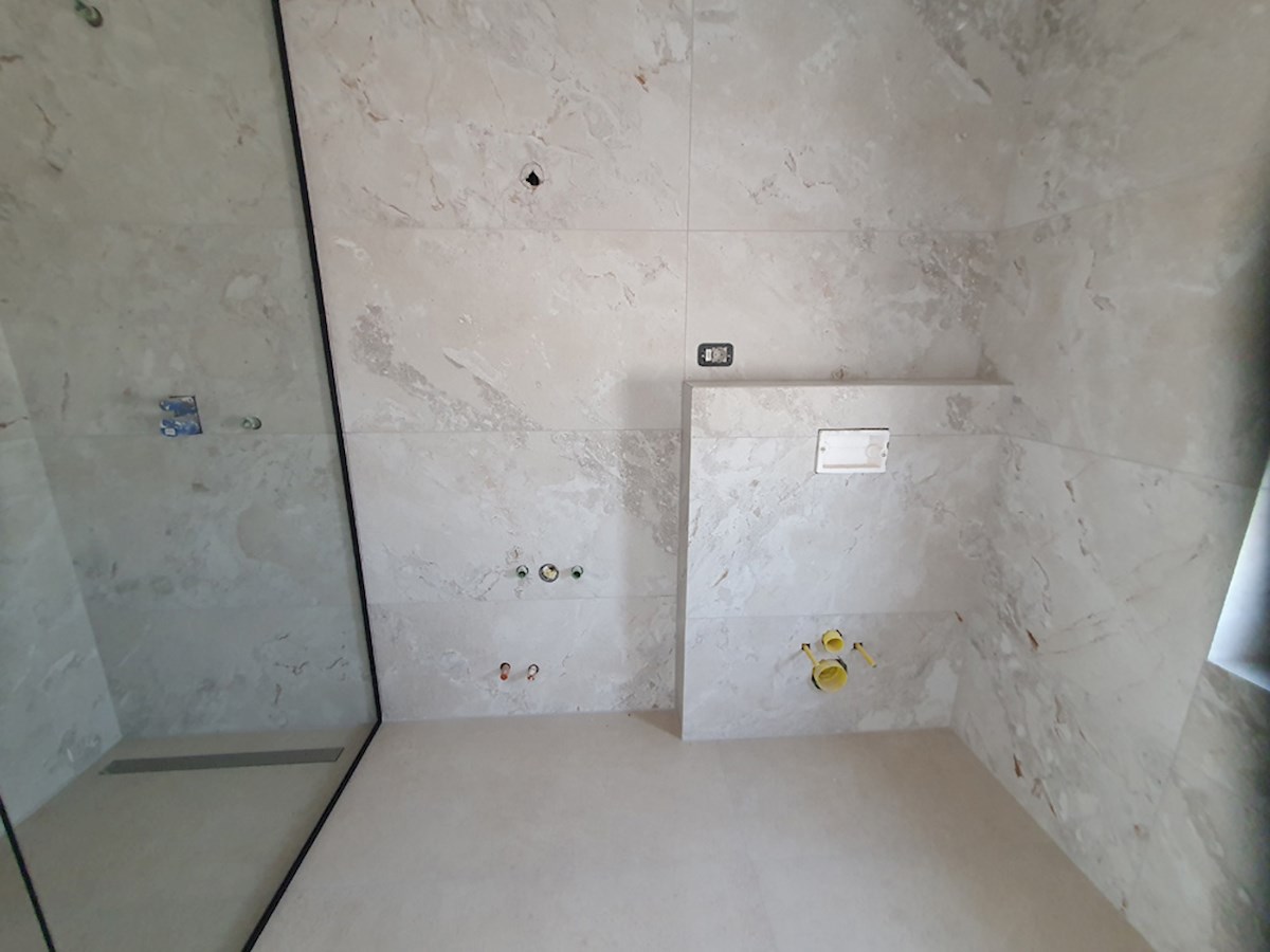 KOP-747, Nova Vila 219 m², s Bazenom, na mirni lokaciji, 7 km od Poreča