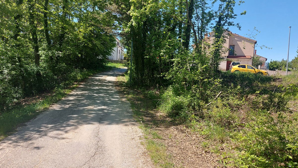 Z-654, PAZIN – STANCIJA PATAJ, Stavbno zemljišče 1488 m²