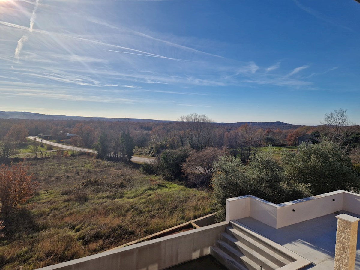 Prodaja, Vila, Novogradnja, Sveti Lovreč, Hiša 210 m², Garaža 31 m², Bazen 41 m² (KOP-769)