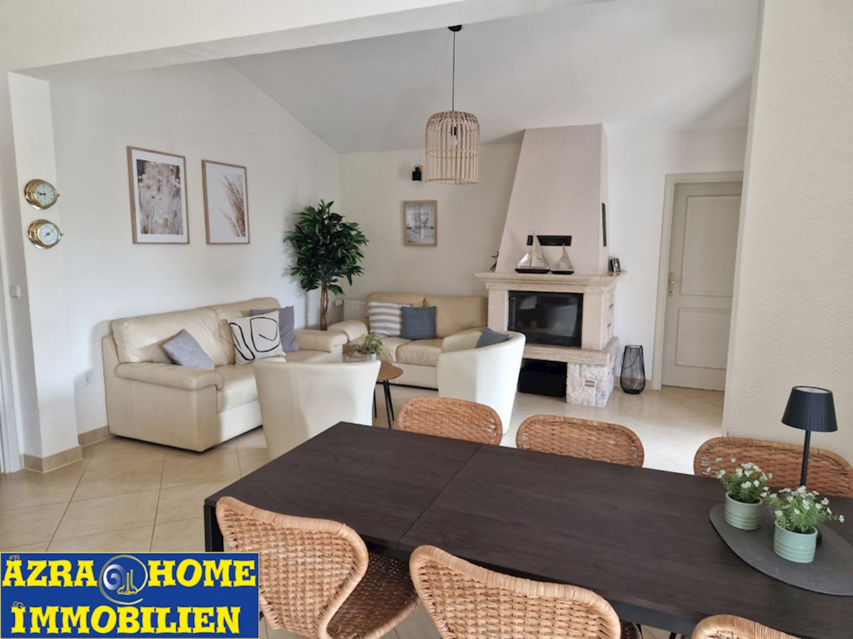 Prodaja hiše, TAR – okolica, 2 km, dvojna hiša, opremljena, vseljiva, 101 m², zemljišče skupaj 385 m² (KOP-776)