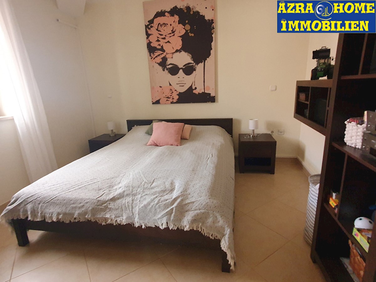 Prodaja hiše, TAR – okolica, 2 km, dvojna hiša, opremljena, vseljiva, 101 m², zemljišče skupaj 385 m² (KOP-776)