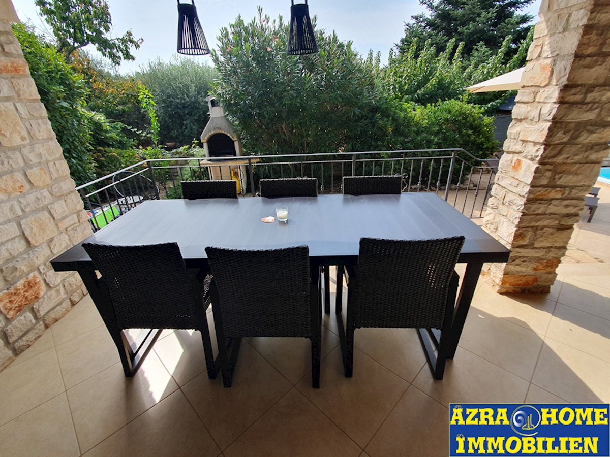 Prodaja hiše, TAR – okolica, 2 km, dvojna hiša, opremljena, vseljiva, 101 m², zemljišče skupaj 385 m² (KOP-776)