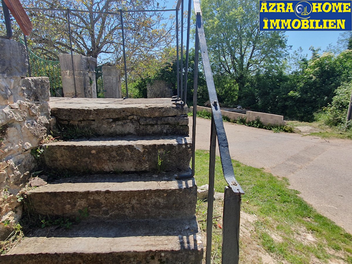 KOP-730, Višnjan – Okolica (2 km), istrska kamnita hiša na koncu vrste, približno 70 m2