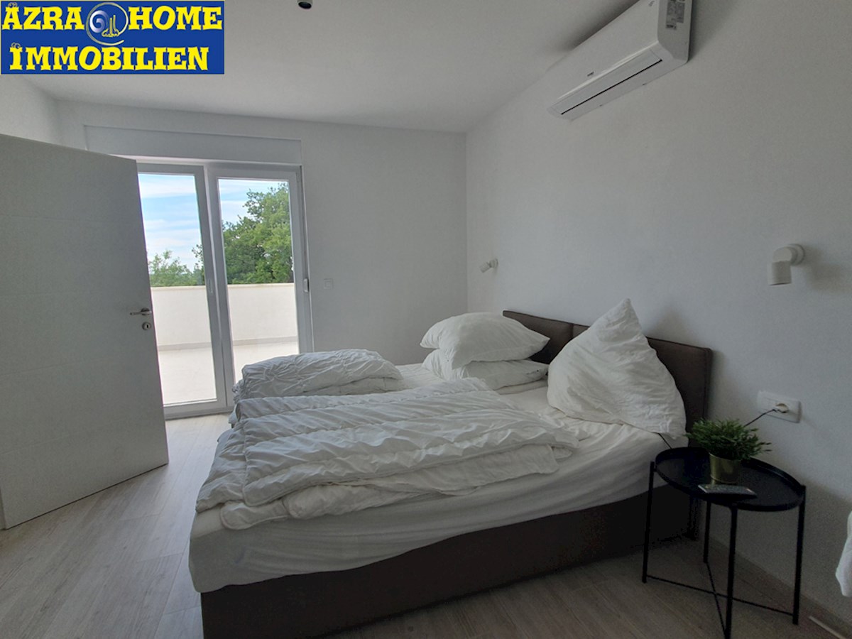 KO – 122, VODNJAN, okolica, 5 km, samostojna hiša na robu vasi, 180 m² z bazenom