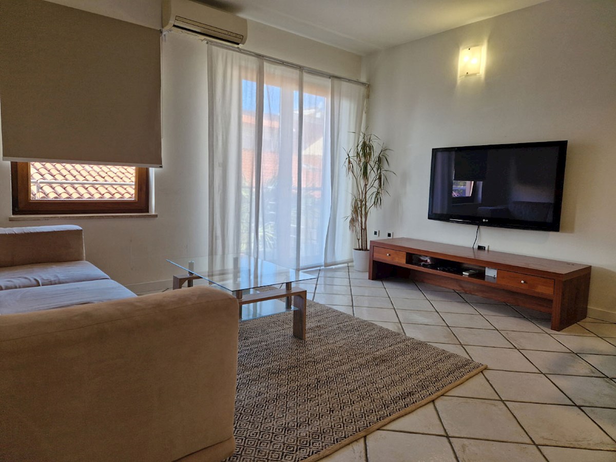 Prodaja – Poreč, stanovanje 63 m² v samem središču peš cone (SP-418)