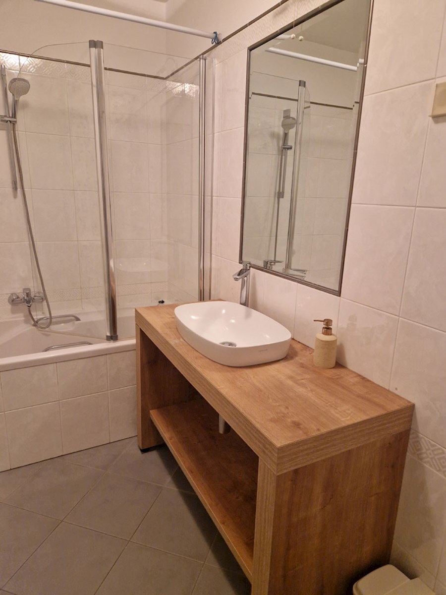 Prodaja – Poreč, stanovanje 63 m² v samem središču peš cone (SP-418)