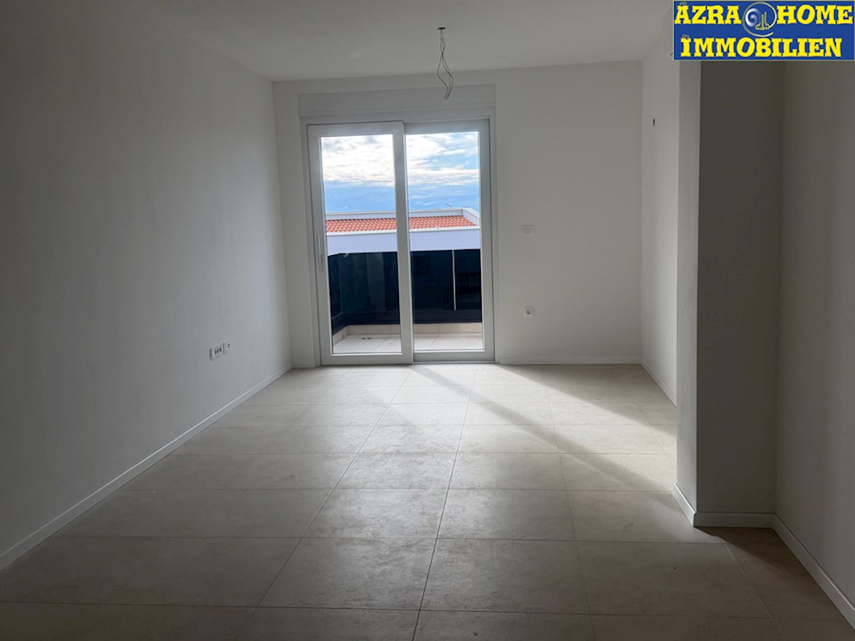 Novo, vseljivo stanovanje v Vabrigi, 800 m od morja