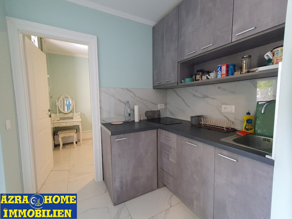 Prenovljeno in opremljeno stanovanje v 1. nadstropju v Červar Porat, 40 m² (SO-368)