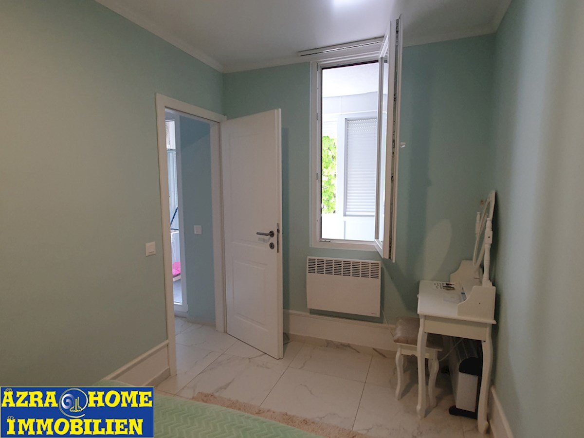 Prenovljeno in opremljeno stanovanje v 1. nadstropju v Červar Porat, 40 m² (SO-368)