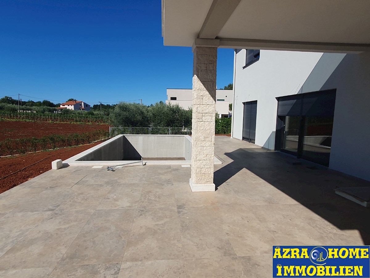 Prodaja, Vila, Poreč, novogradnja, 219 m², bazen 32 m², zemljišče 1032 m² (KOP-747)