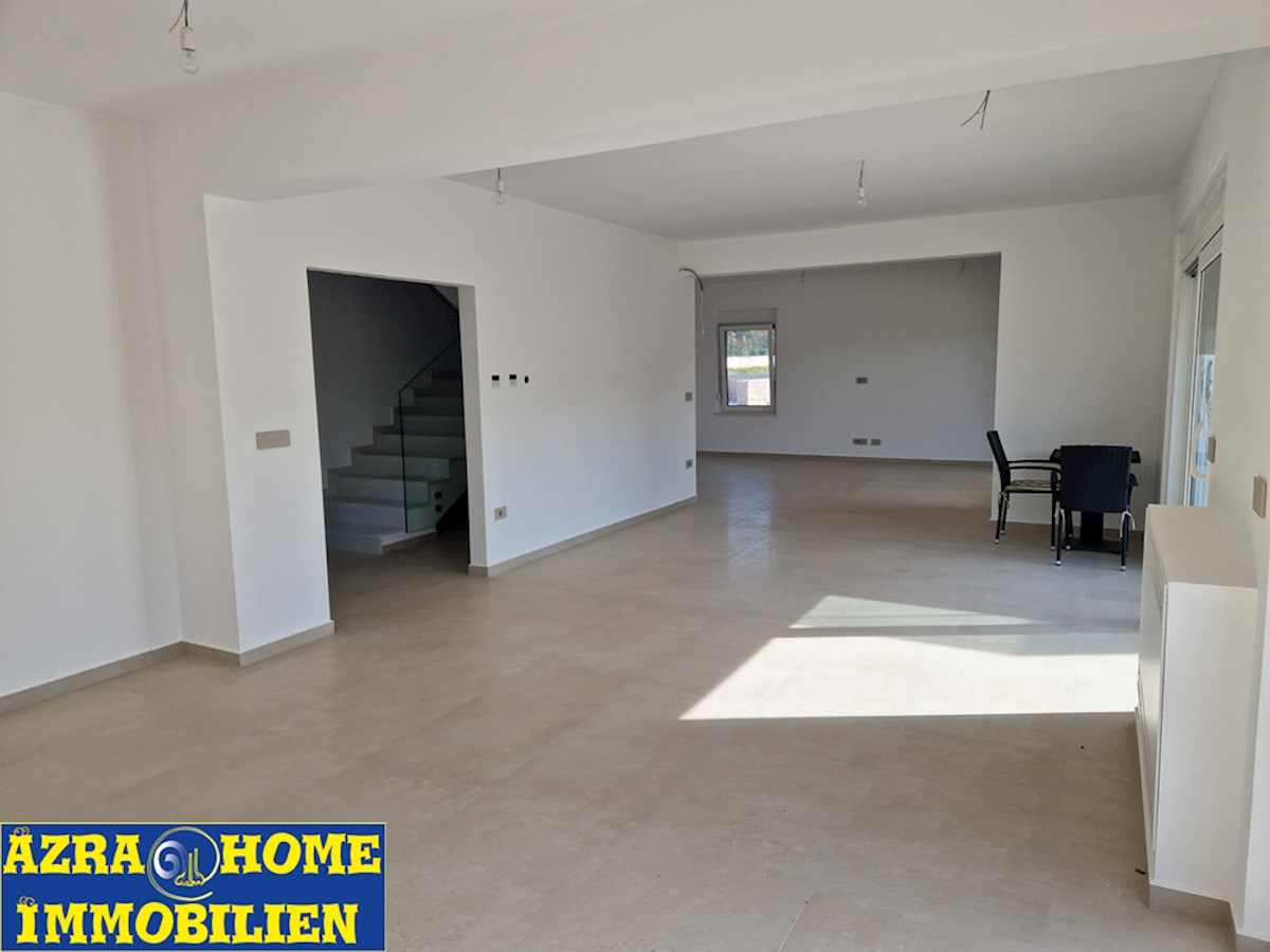 Prodaja, Vila, Poreč, novogradnja, 219 m², bazen 32 m², zemljišče 1032 m² (KOP-747)