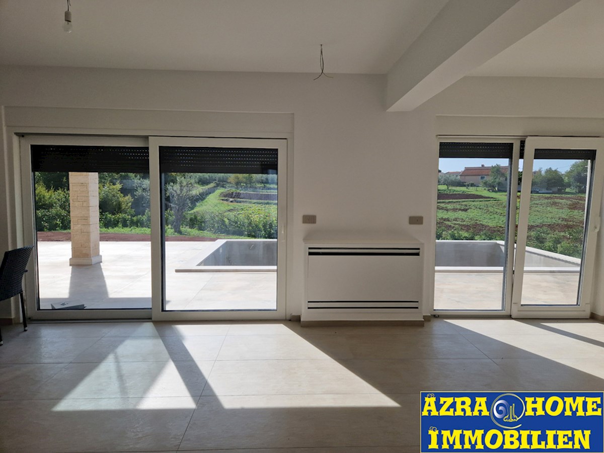 Prodaja, Vila, Poreč, novogradnja, 219 m², bazen 32 m², zemljišče 1032 m² (KOP-747)