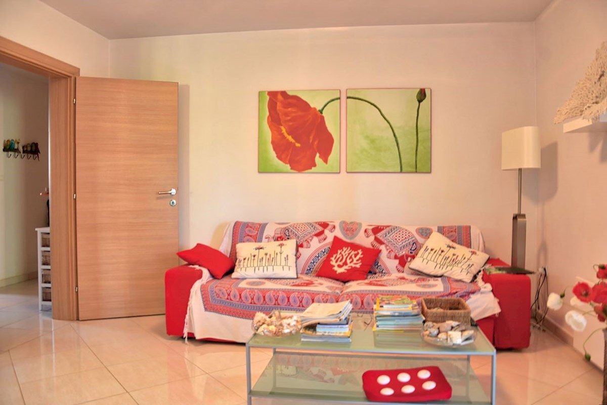 Stanovanje 65m2 s prostornim vrtom v okolici Poreča (SO-370)