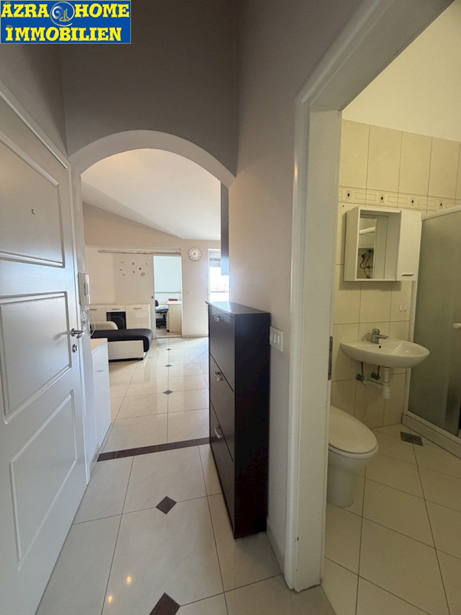 Prodaja stanovanja, Poreč, Kukci, 4 km od morja, 45,28 m2 + 2,63 m2, (SO-373)