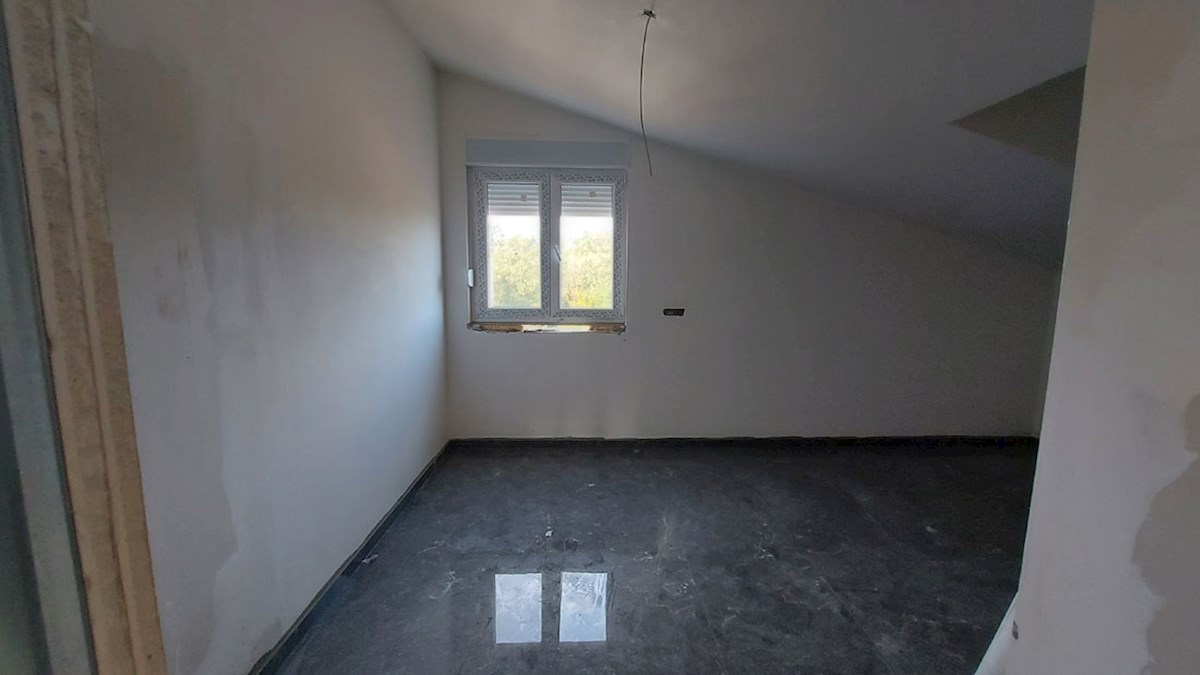 NSOP-232-1-E, Novi Apartmaji v Okolici Poreča (9 km)