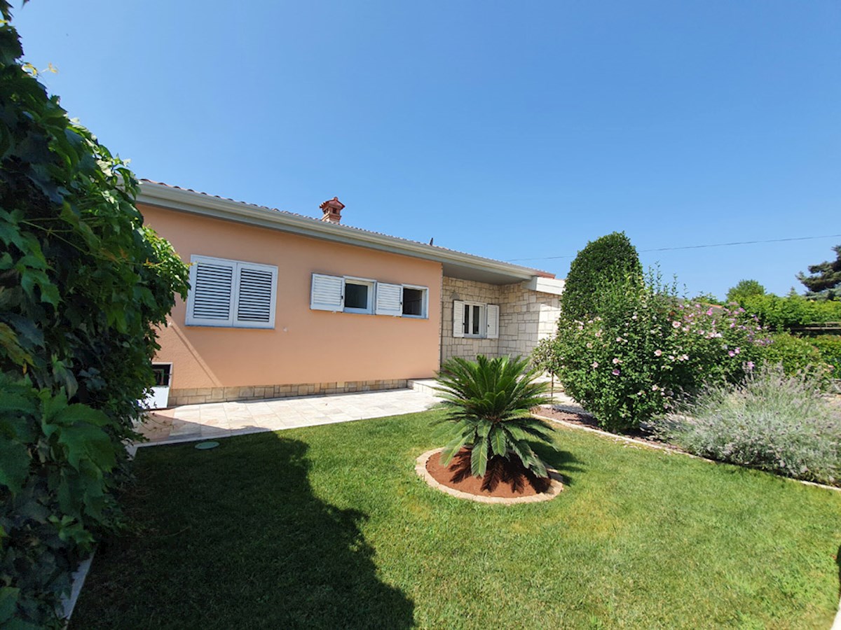 KN-005, NOVIGRAD – CITTANOVA, Top lokacija, Hiša blizu morja