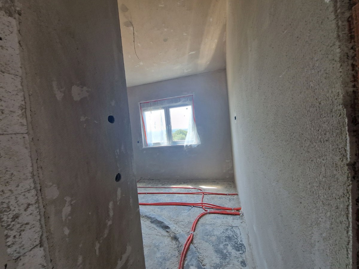 KOP-770-A, Kaštelir – Pritlična hiša na mirni lokaciji, v gradnji