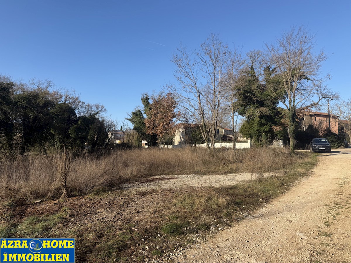 Gradbena parcela 934 m², prodaja, v Rapavelu pri Višnjanu (Z-669)