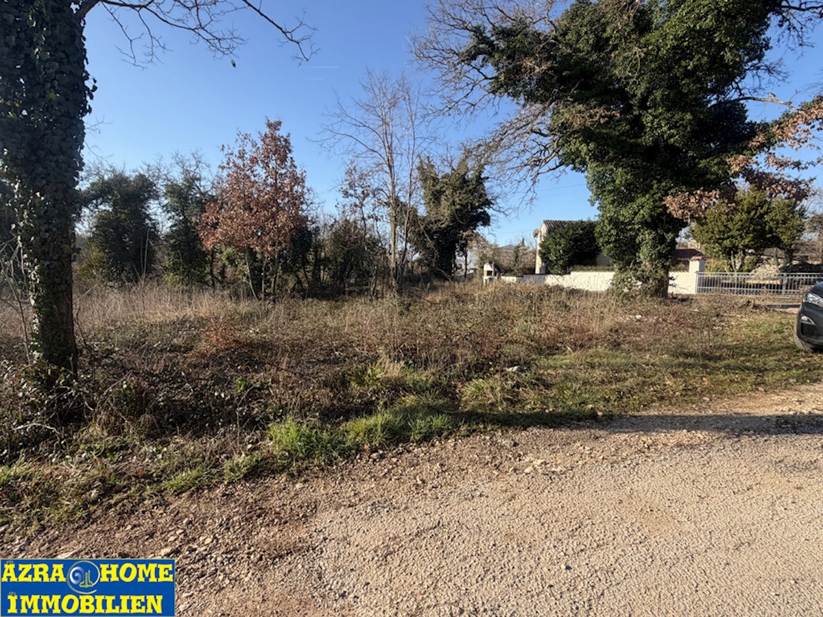 Gradbena parcela 934 m², prodaja, v Rapavelu pri Višnjanu (Z-669)
