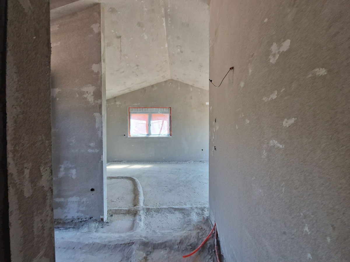 KOP-770-A, Kaštelir – Pritlična hiša na mirni lokaciji, v gradnji