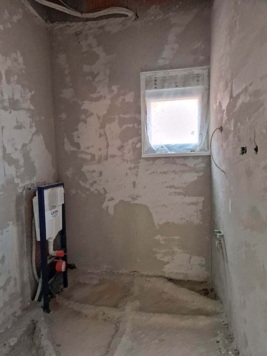 KOP-770-A, Kaštelir – Pritlična hiša na mirni lokaciji, v gradnji