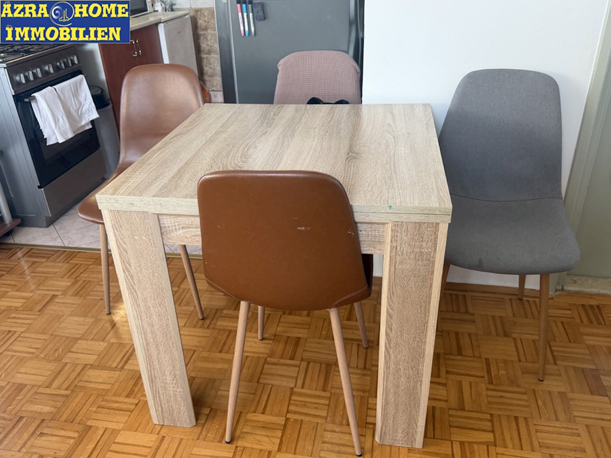 Stanovanje v Poreču, v centru, 3. nadstropje, pogled na morje, 52 m² (SP-420)