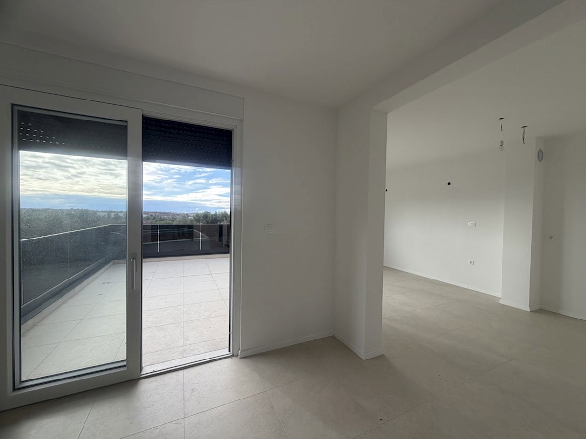 Novo stanovanje s strešno teraso, 800m od morja, NSOP-239-C3