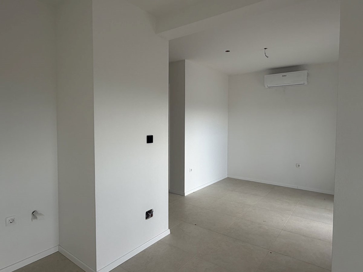 Novo stanovanje s strešno teraso, 800m od morja, NSOP-239-C3