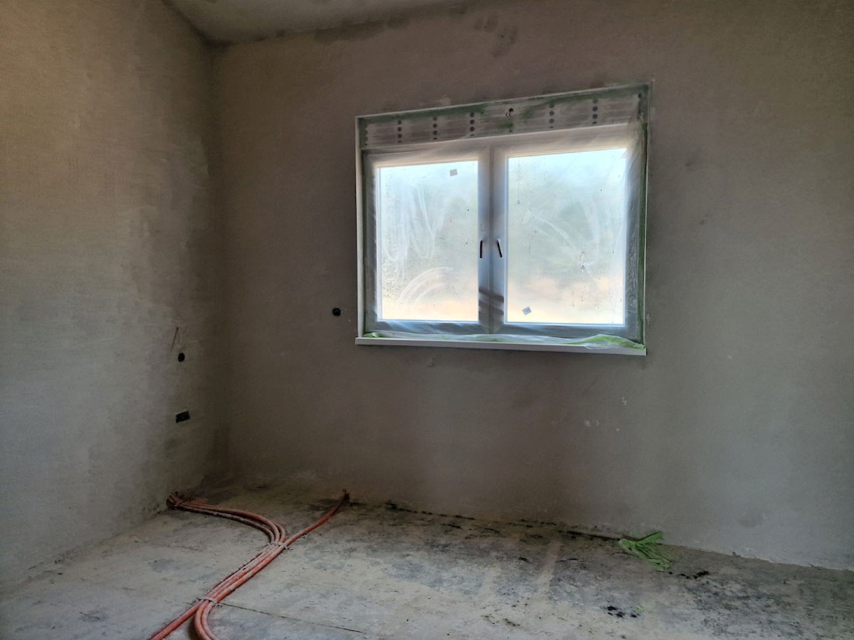 KOP-770-C, Kaštelir – Moderna pritlična hiša s bazenom v gradnji