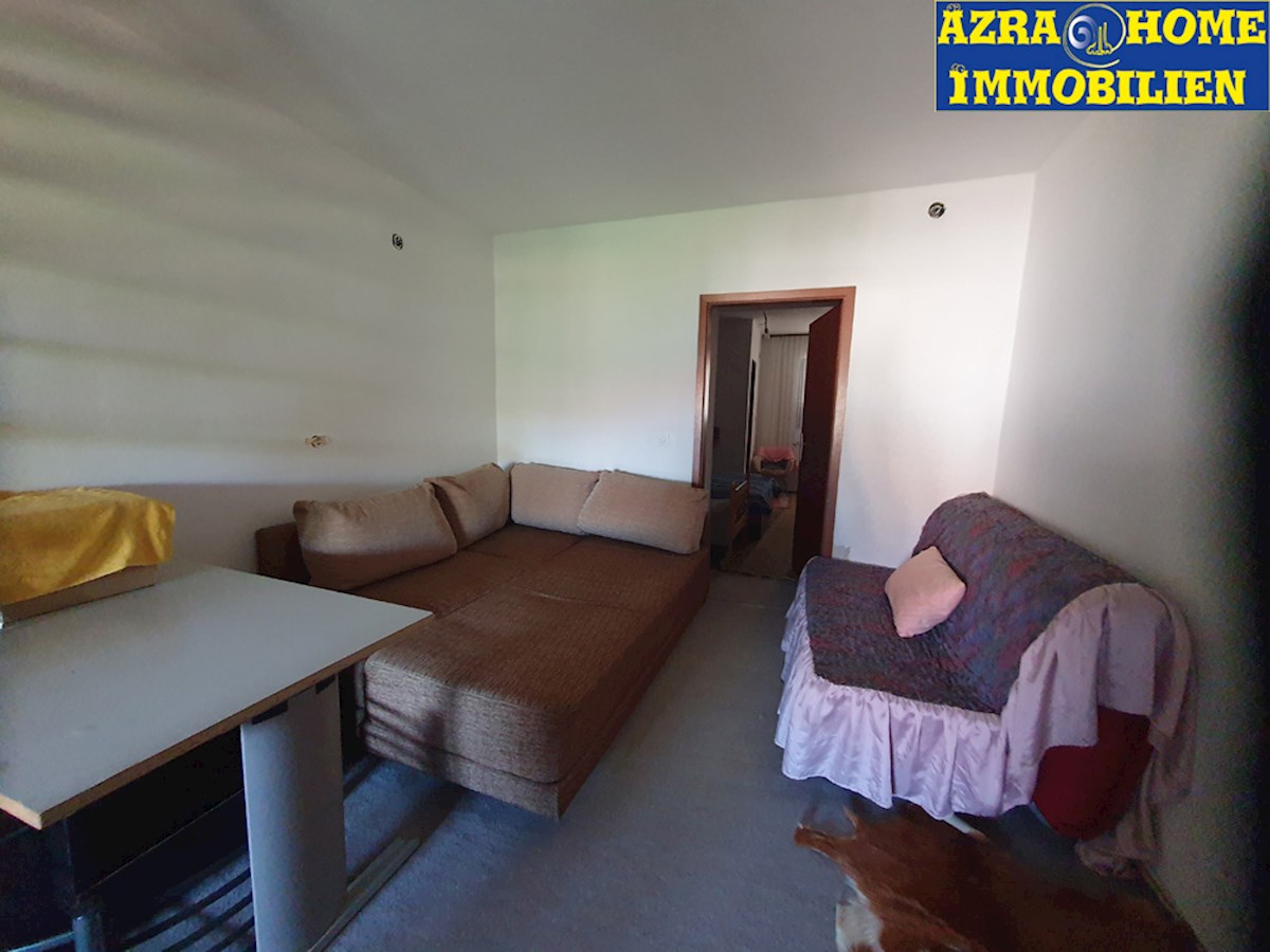 Naprodaj,  Vrstna hiša, Nova Vas (2 km) – 117 m², dvorišče cca. 90 m² ( KOP-773-1)