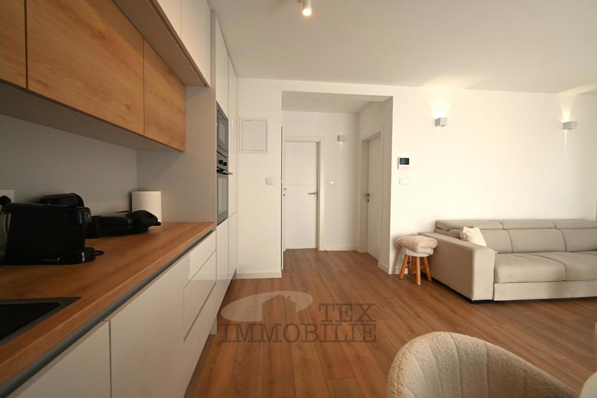 Okolica Poreča, dva enosobna apartmaja s pogledom na morje