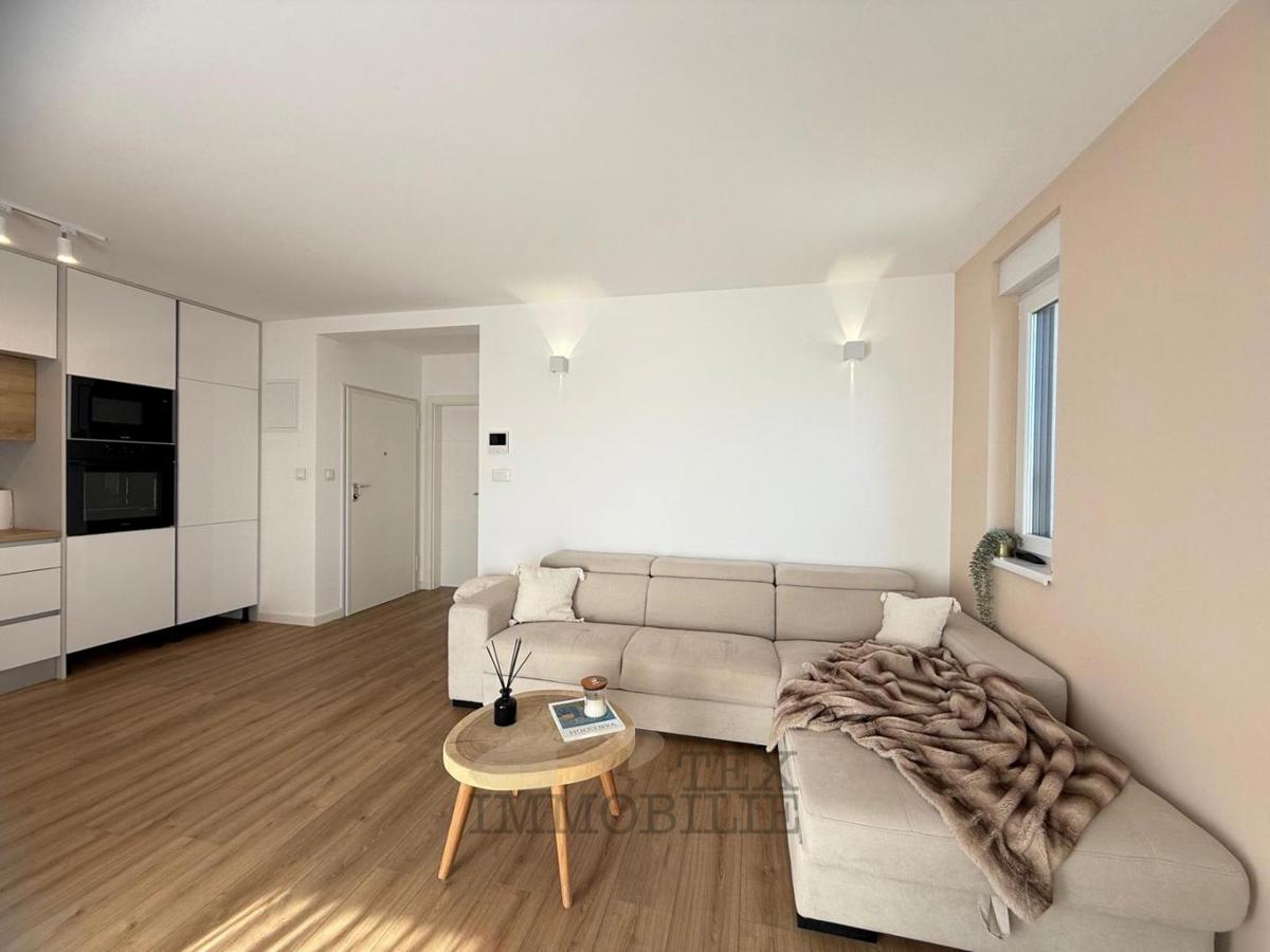 Okolica Poreča, dva enosobna apartmaja s pogledom na morje