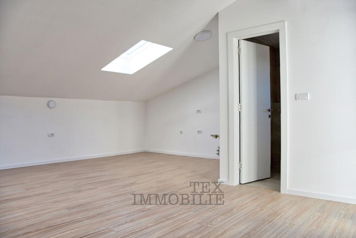 Očarljiva hiša dvojčka v bližini Poreča 187,93 m2