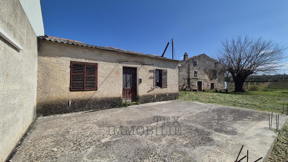 Stavbno zemljišče Kaštelir, Kaštelir-Labinci, 918 m2