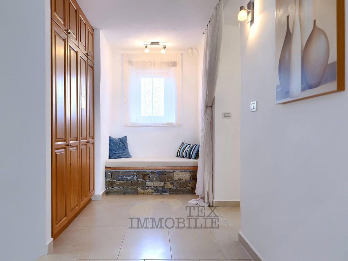 ISTRA, BUJE – Razkošna mediteranska hiša z velikim zemljiščem