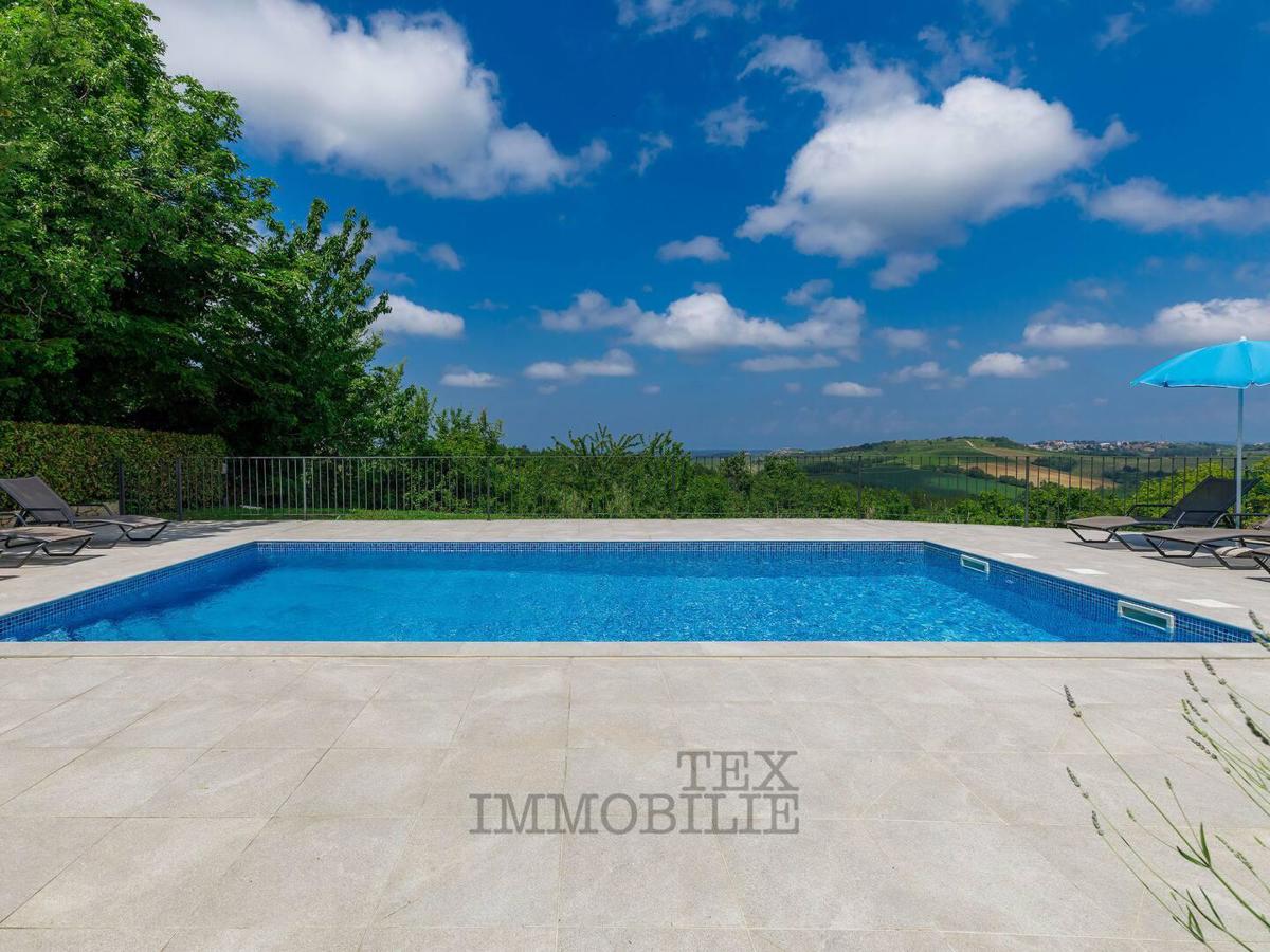 ISTRA, BUJE – Razkošna mediteranska hiša z velikim zemljiščem