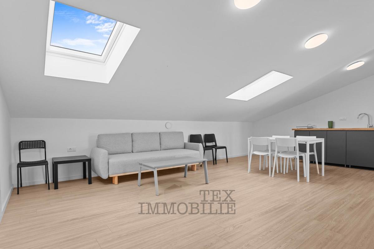 Moderna dvojček hiša v Poreču – 2,5 km od morja