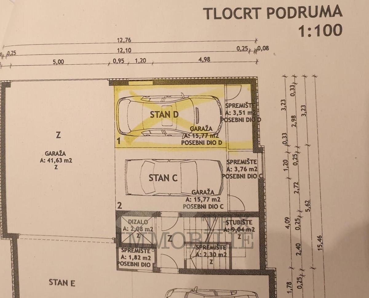 Luksuzno stanovanje z garažo v Poreču, 200m od morja 