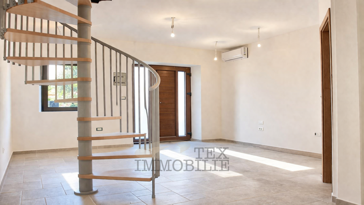 Dvoetažno stanovanje v istrski kamniti hiši – 5 km od Poreča