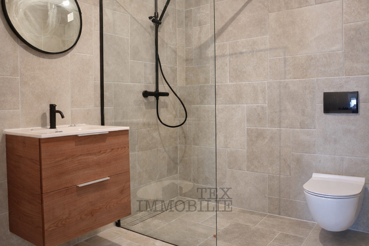 Dvoetažno stanovanje v istrski kamniti hiši – 5 km od Poreča