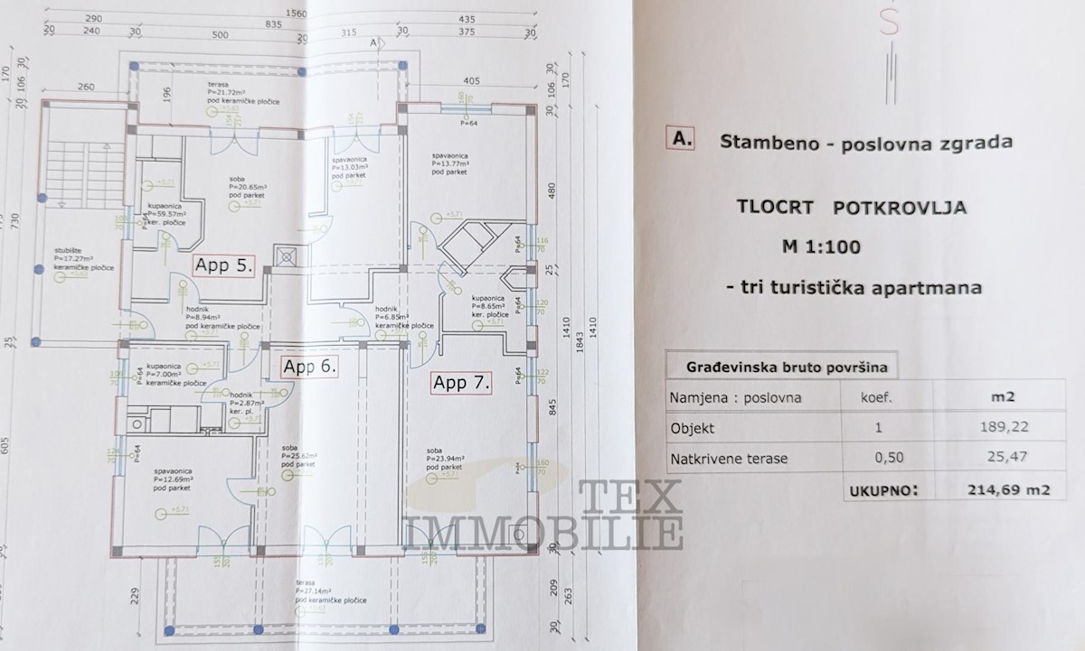 Poreč, hiša na odlični lokaciji s 14 stanovanjskimi enotami