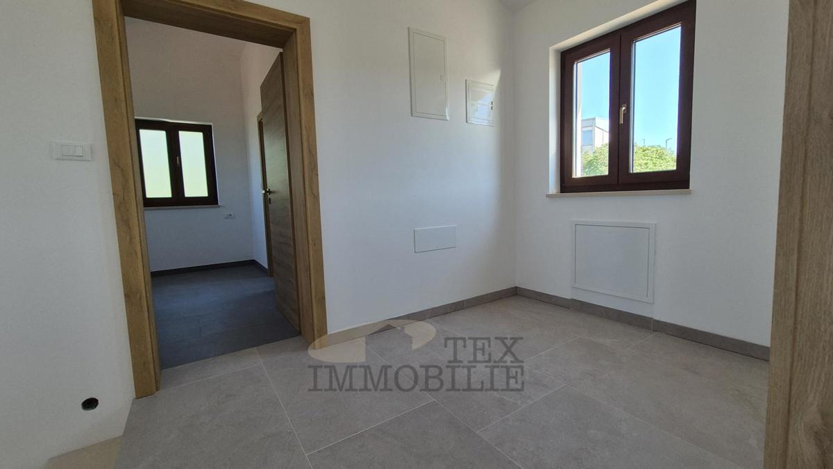 Moderna vila z bazenom v bližini Poreča 