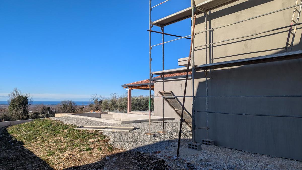 Moderna vila z bazenom v bližini Poreča 