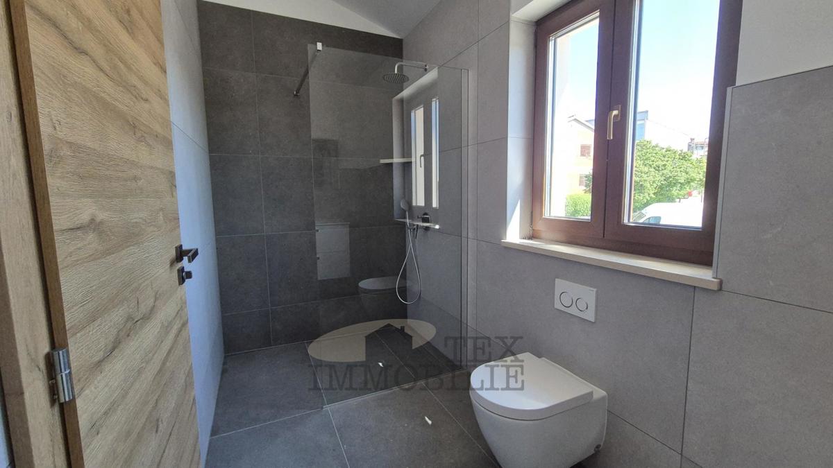 Moderna vila z bazenom v bližini Poreča 