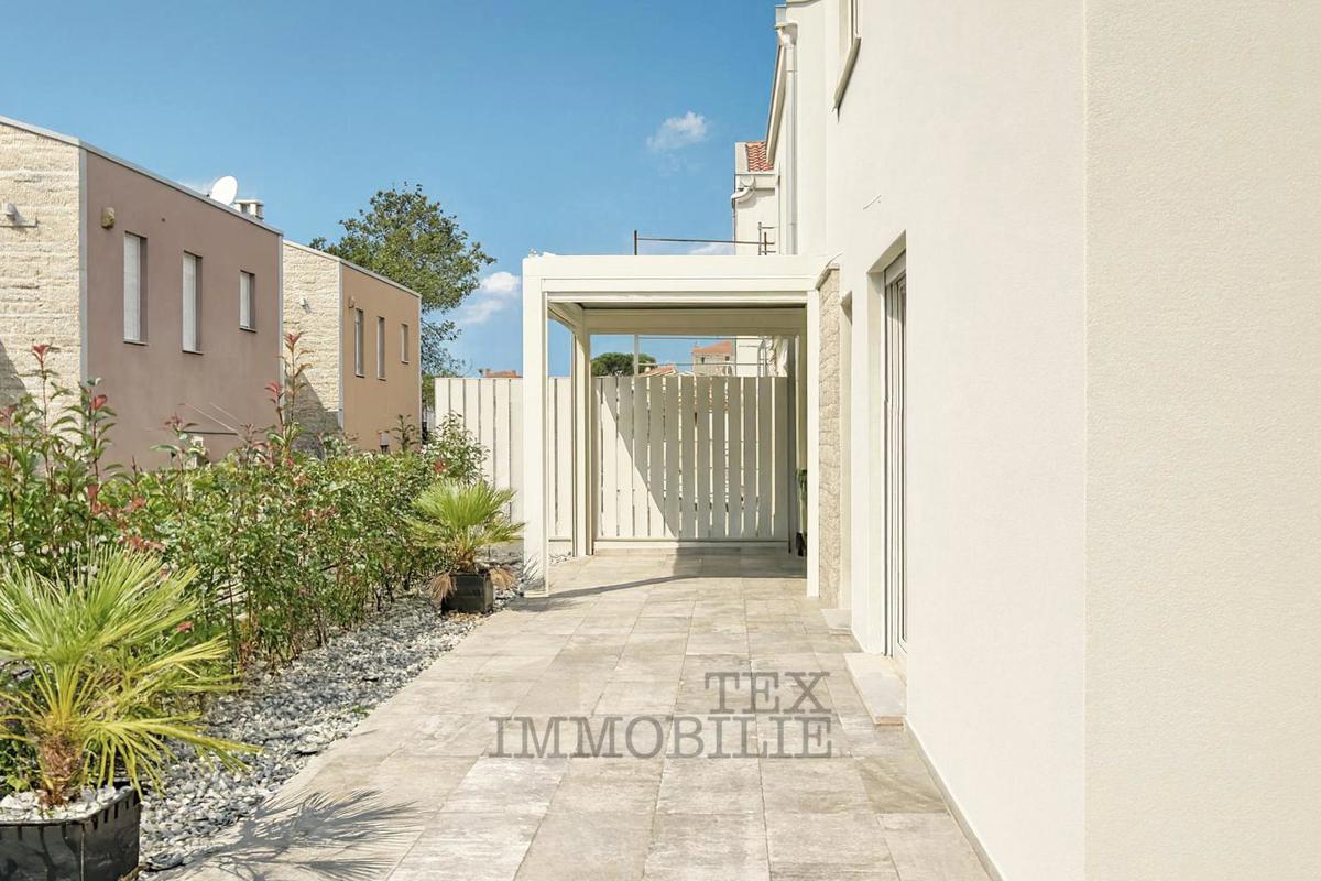 Moderna hiša blizu morja in okolice Poreča 